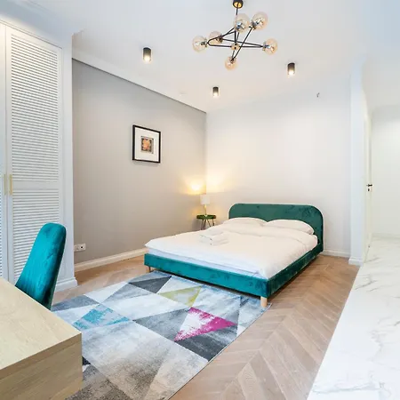 Apartment Artdeco Luxury By Bookinghost