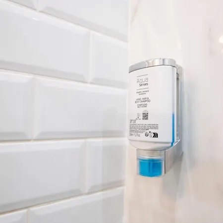 Artdeco Luxury By Bookinghost