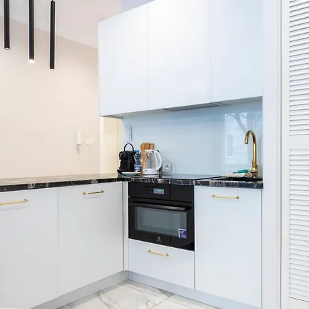 Artdeco Luxury By Bookinghost