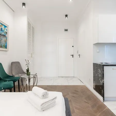 Apartment Artdeco Luxury By Bookinghost *