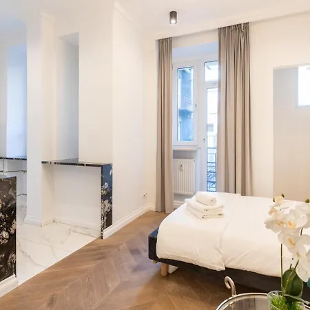 Artdeco Luxury Apartment