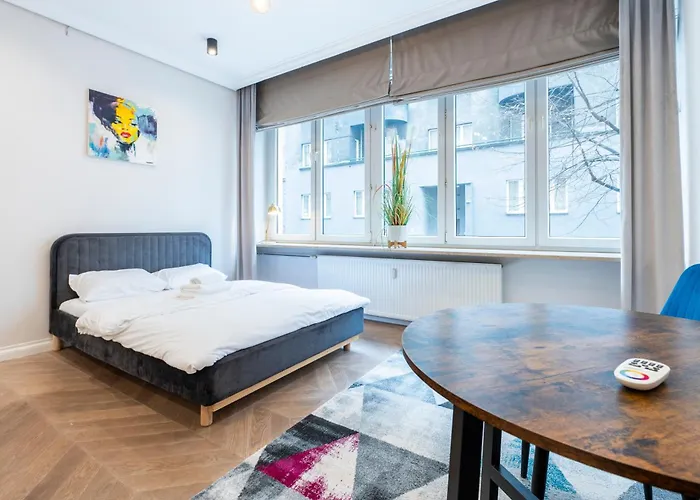 Artdeco Luxury By Bookinghost *