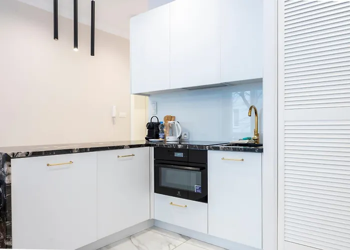 Artdeco Luxury By Bookinghost