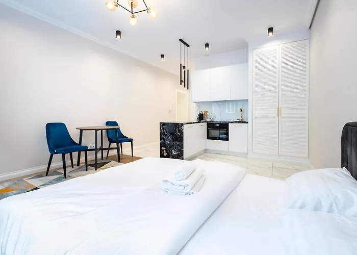 Artdeco Luxury By Bookinghost *