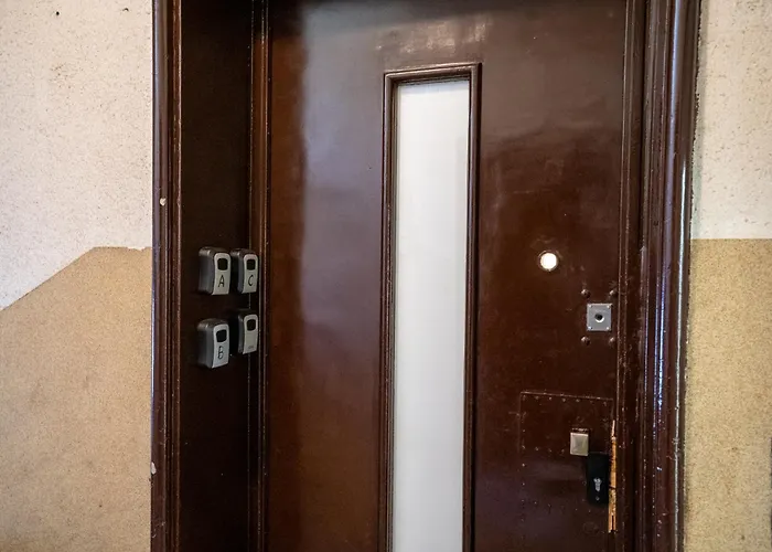 Artdeco Luxury By Bookinghost